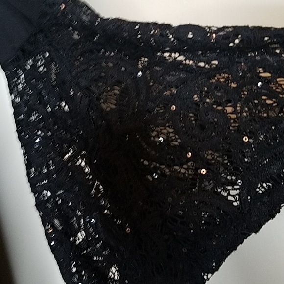 Polyester and spandex dress with lace and sequins - Picture 3 of 4